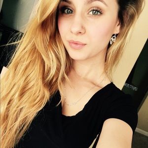 Meet your Posher, Tessie